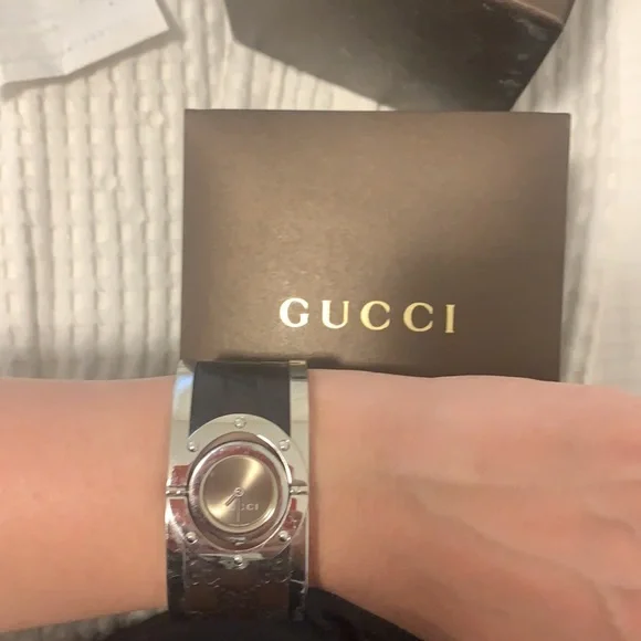 Gucci Watch - Picture 2 of 6